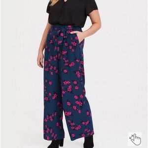 Torrid wide leg pants